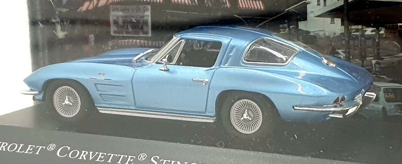 Altaya 1/43 Scale FBF04 - 1963 Chevrolet Corvette Stingray Coupe C2 - Blue