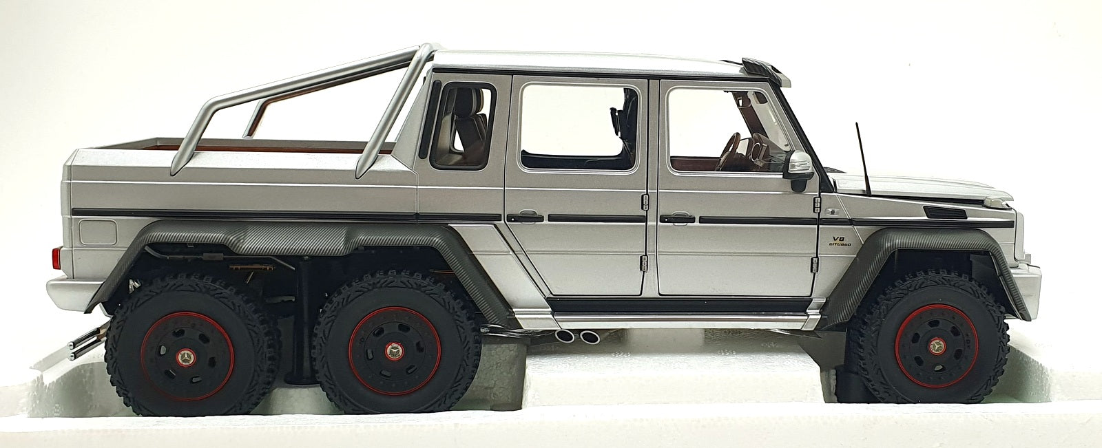 Autoart 1/18 Scale Diecast 76301 - Mercedes G63 AMG 6x6 Truck - Silver