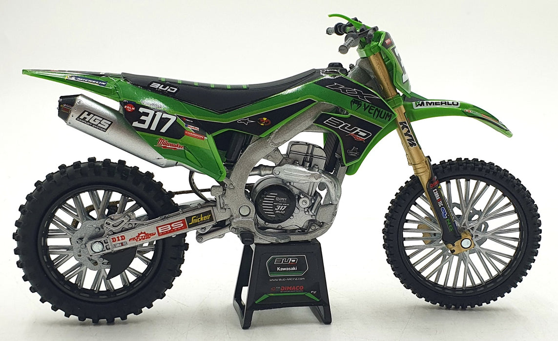 NewRay 1/12 Scale SS-58143 - Kawasaki #317 Motorbike Bud Racing - Valin
