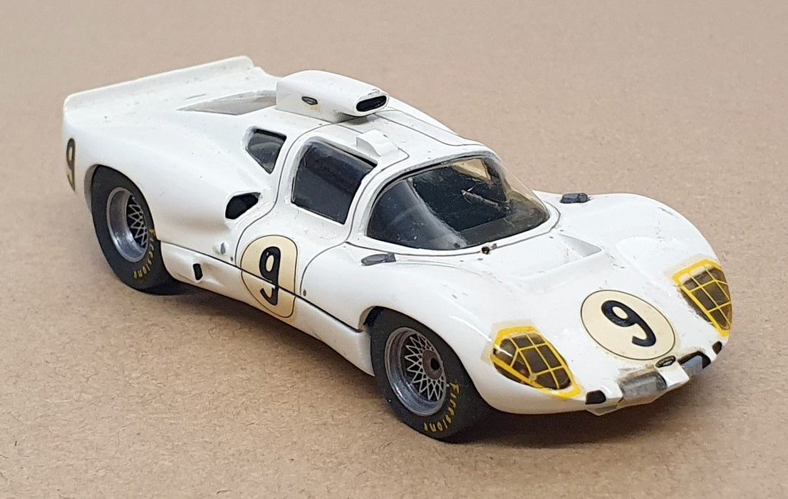 SMTS 1/43 Scale 23126M - Chaparral Race Car #9 - White