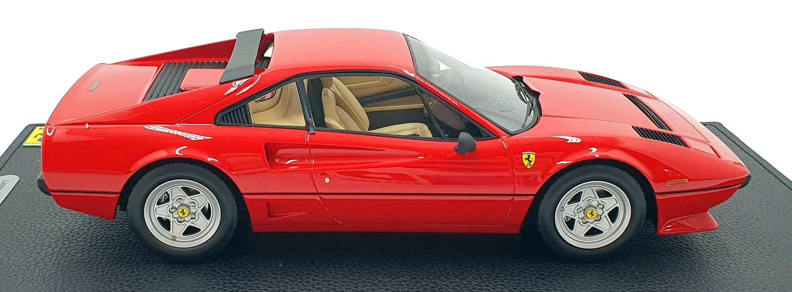 BBR 1/18 Scale Resin P18103 - Ferrari 208 GTB Turbo 1992 - Red