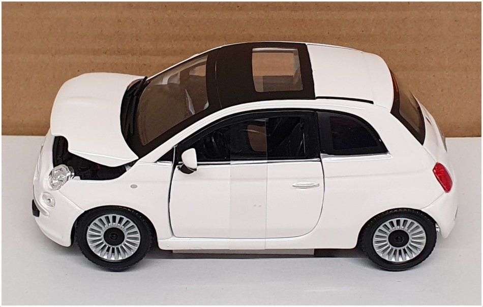 Burago 1/24 Scale Diecast 18-22106 - 2007 Fiat 500 - White