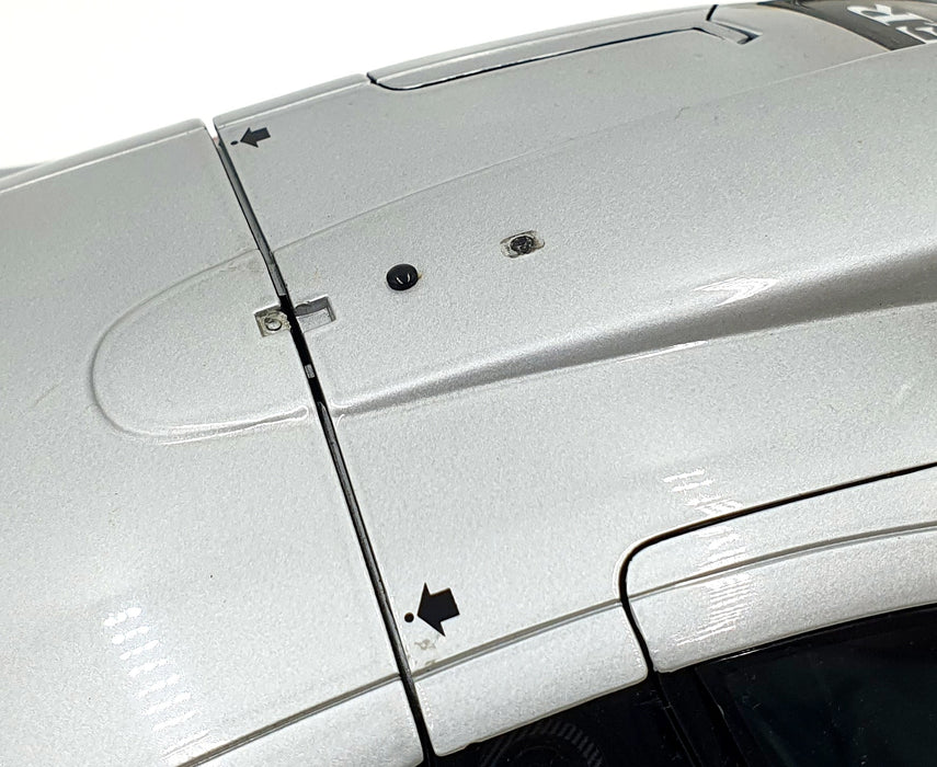 Autoart 1/12 Scale 12001 Mercedes Benz CLK GTR FIA 1997 GT1 - Scnieder/Wurz