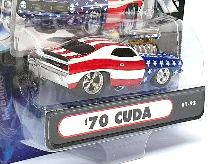 Muscle Machines 1/64 Scale 71151 01-92 - 1970 Plymouth Cuda - Stars & Stripes