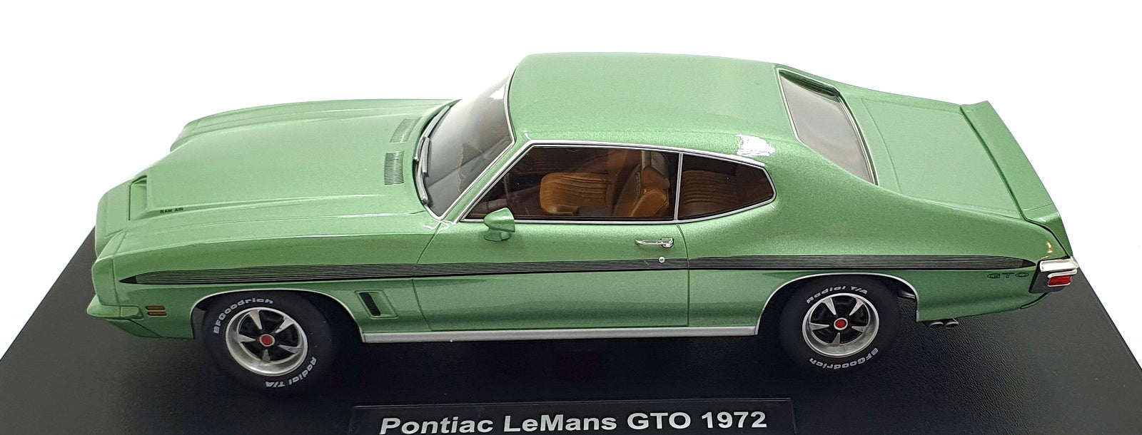 KK Scale 1/18 Scale Diecast KKDC181355 - 1972 Pontiac Le Mans GTO - Green