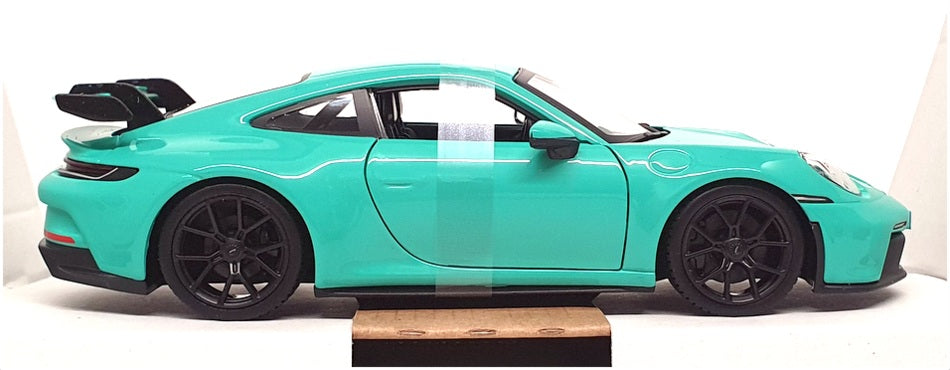 Burago 1/24 Scale Diecast 18-21104 - Porsche 911 GT3 - Green