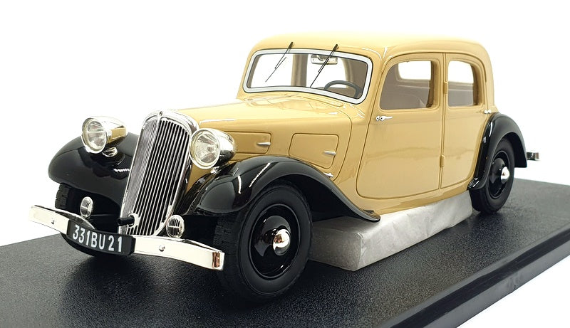 Cult Models 1:18 - Model sedan - Citroën Traction 7CV 1934 - Exclusive version for France - Ref
