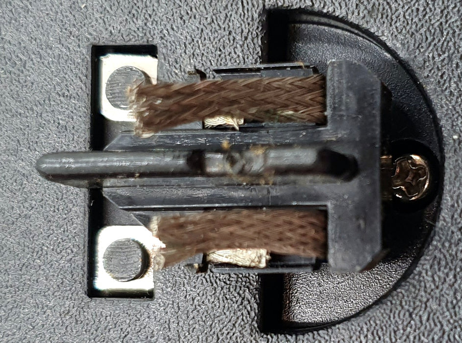 Scalextric 1/32 Scale Slotcar C499 - Ford Sierra #17 Shell - Red