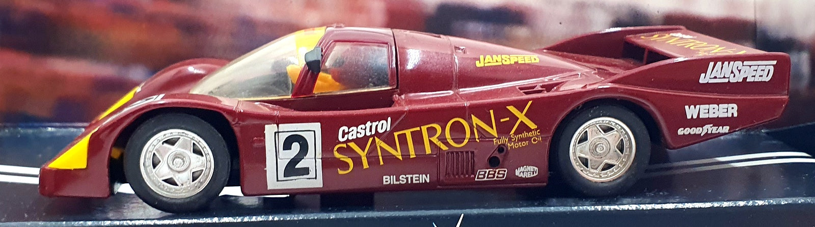 Scalextric 1/32 Scale Slotcar C559 - Porsche 962 #2 - Maroon