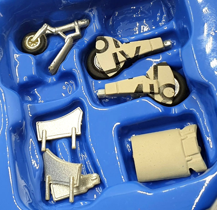 Corgi 1/72 Scale Diecast AA32702 - Hawker Hunter F.MK6a XF418/16 RAF Brawdy 1979