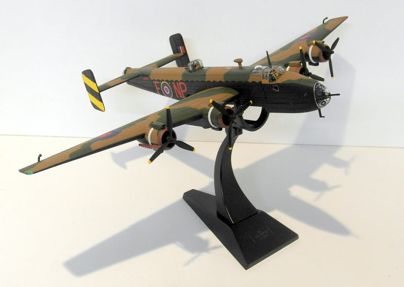 Corgi 1/72 Scale Diecast AA37204 Handley Page Halifax B.III LV607 158 Sqn1944 45