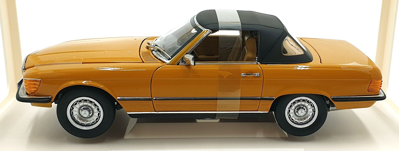 Norev 1/18 Scale 183873 - 1975 Mercedes Benz 450 SL - Cayenne Orange