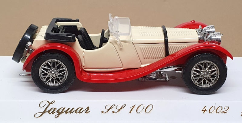 Solido 1/43 Scale Diecast 4002 - Jaguar SS 100 - Cream/Red