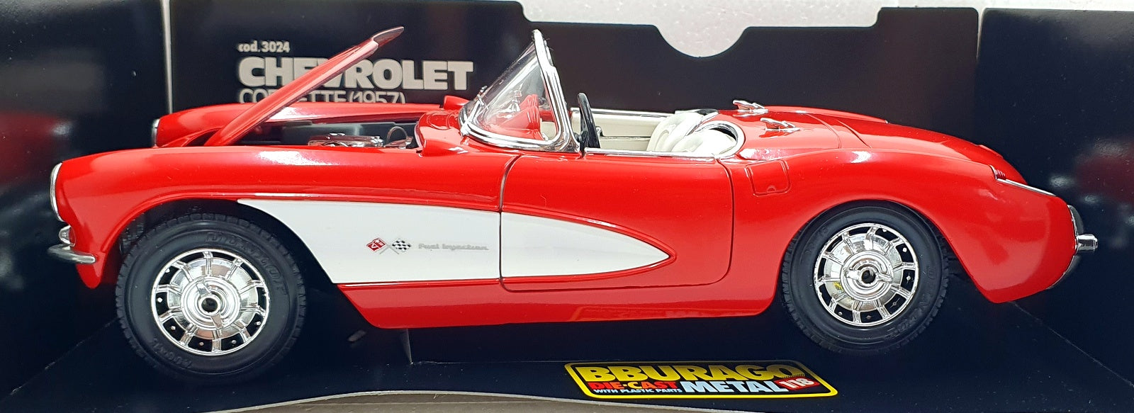 Burago 1/18 Scale Diecast 3024 - 1957 Chevrolet Corvette - Red/White