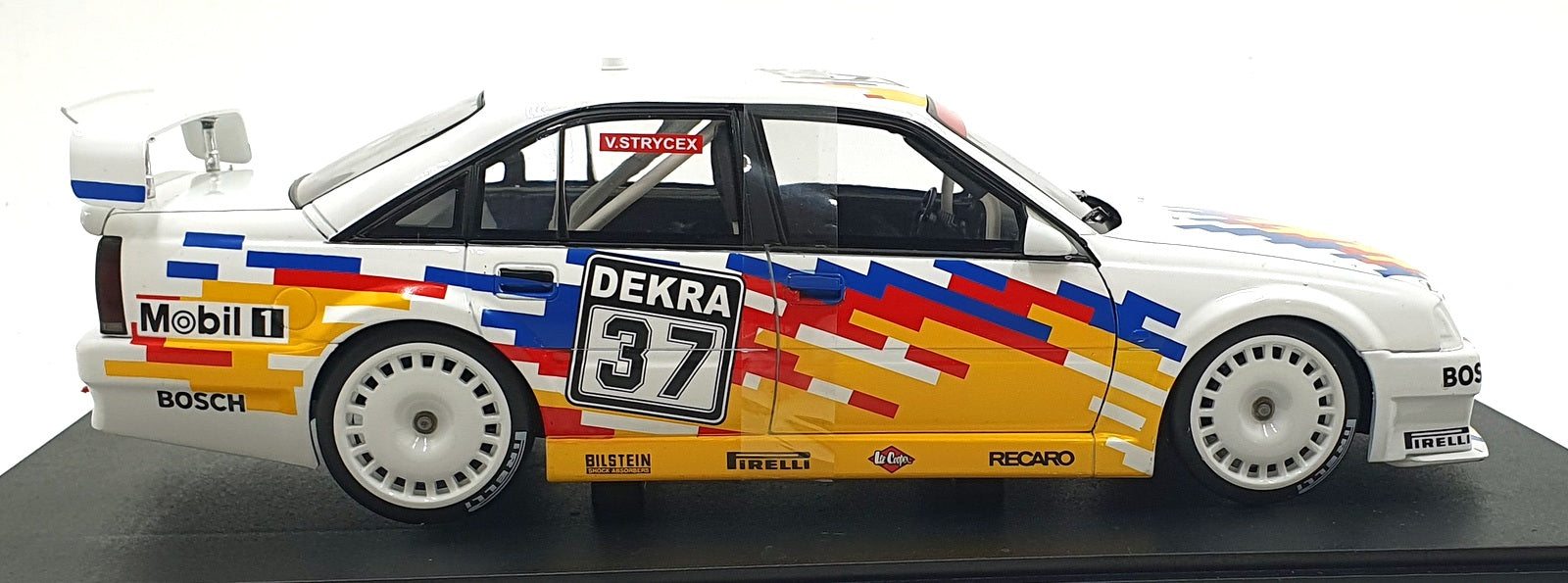 Werk83 1/18 Scale Diecast  W18045002 - Opel Omega DTM #37 - V. Strycek
