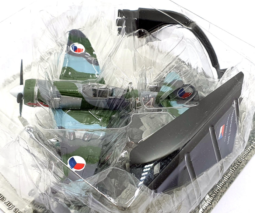 Amercom 1/72 Scale AM0801A - 1945 Lavotschkin La 7 Aircraft 1st Czechoslovak AF