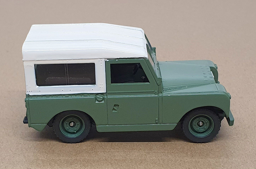 Vitesse 1/43 Scale Diecast 28000 - Land Rover Truck - Green/White