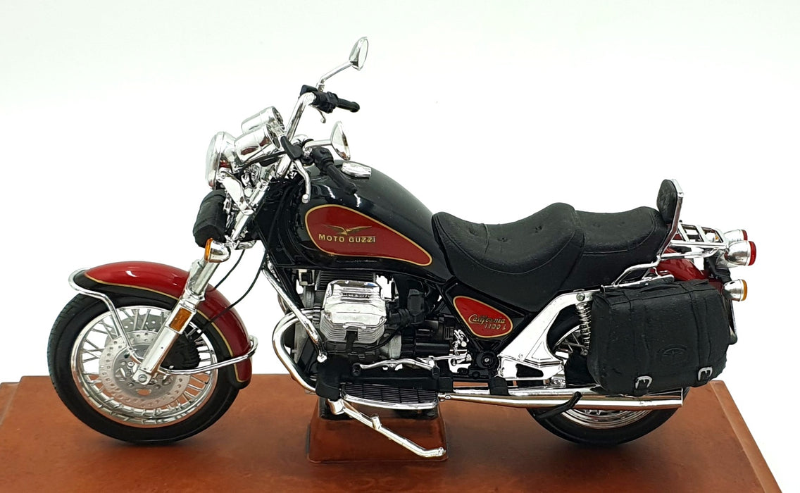 Maisto 1/10 Scale 31603 - Moto Guzzi California 1100i - Black/Red