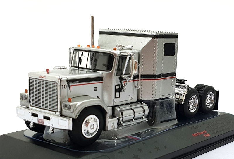Ixo 1/64 Scale U64TR004 - 1980 GMC General - Silver