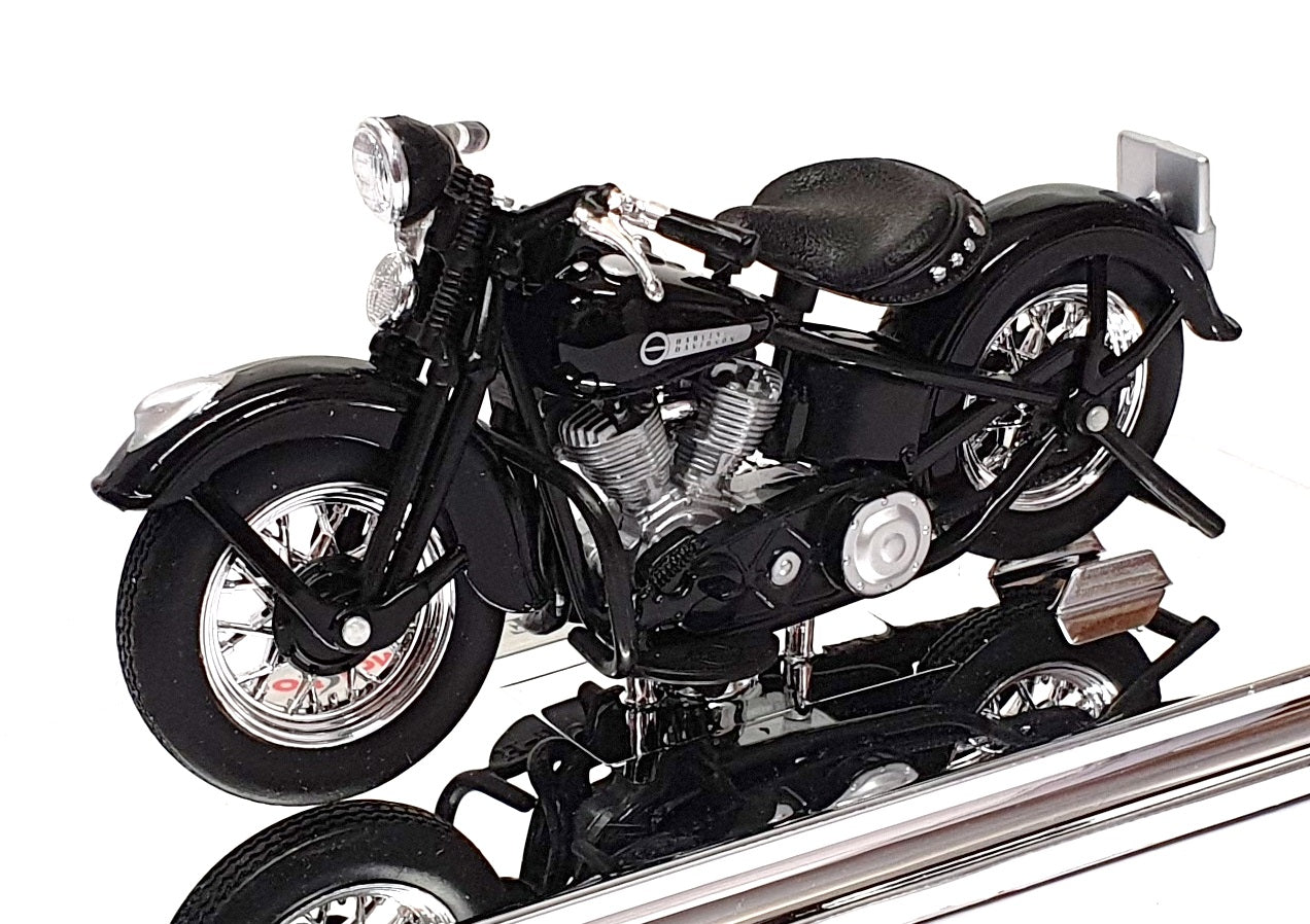 Maisto 1/18 Scale 39360 - 1948 Harley Davidson FL Panhead - Black