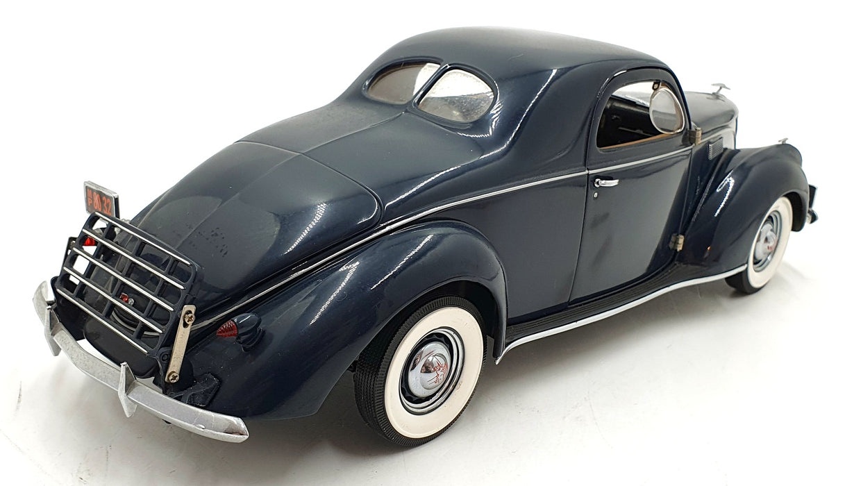 Precision 100 1/18 Scale Diecast 32890M - 1937 Lincoln Zephyr - Dark Blue