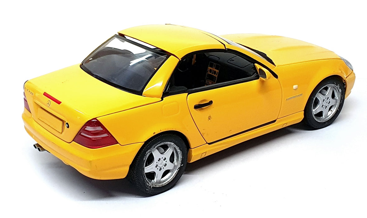 UT Models 1/18 Scale Diecast 26152 - Mercedes Benz SLK AMG - Yellow