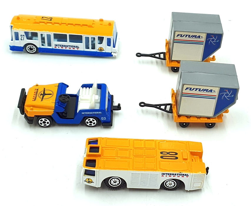 Nickname 1/400 Scale 6363 - Futura Airport Play Set Aircraft and Vehicles