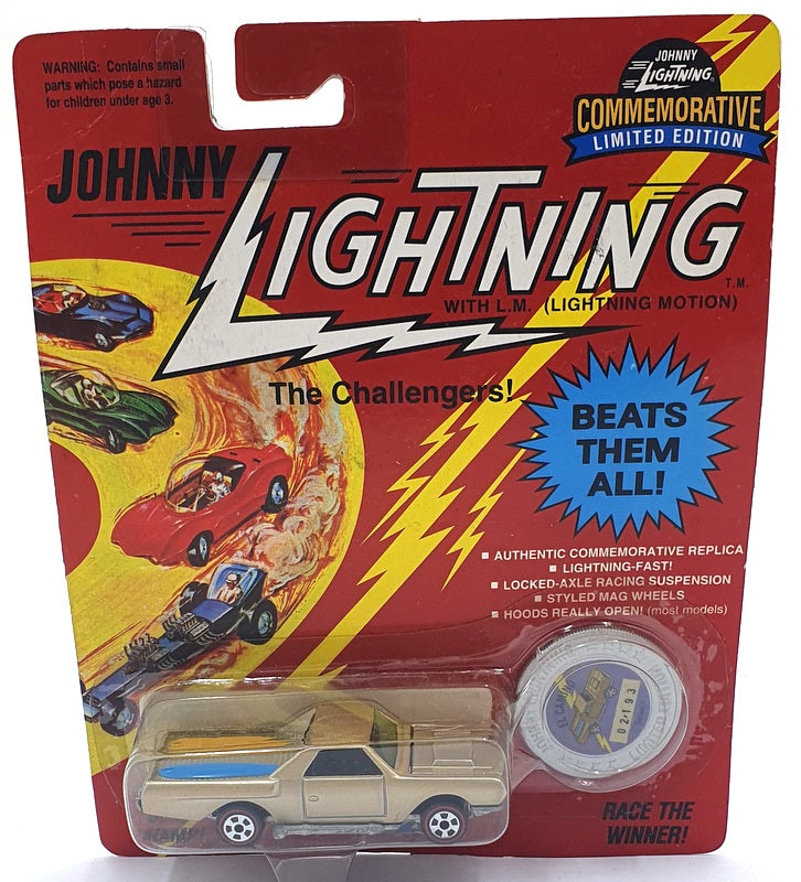 Johnny Lightning 1/64 Scale 100-190 - The Challengers Chevrolet El Camino - Gold