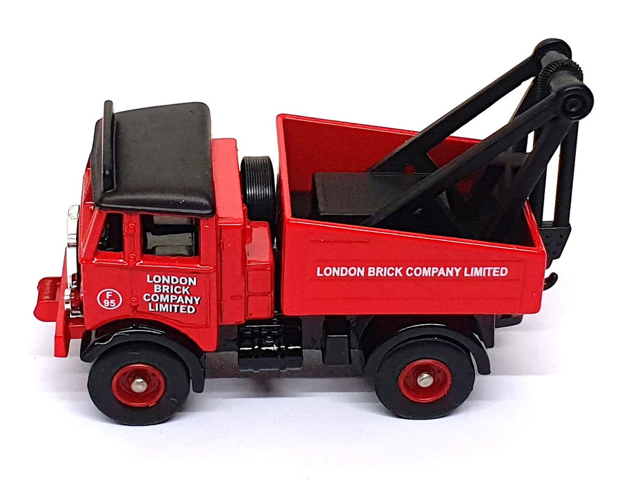 Lledo 1/76 Scale DG114004 - AEC Mammoth Ballast & Winch London Brick Co. - Red