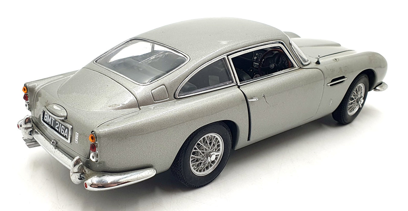 Autoart 1/18 Scale Diecast DC23426H - Aston Martin DB5 - Silver