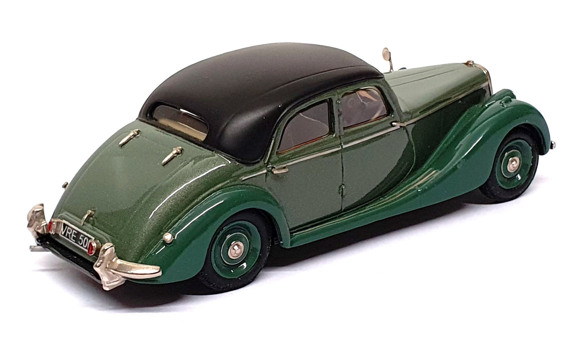 Crossway Models 1/43 Scale GC07 - Riley 2½ Litre Saloon - Green