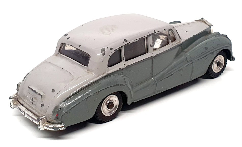 Dinky Toys 12cm Long Diecast 150 - Rolls Royce Silver Wraith - 2-Tone Grey