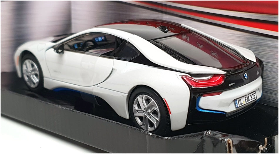 Motor Max 1/24 Scale Diecast 79359WH - 2018 BMW i8 Coupe - White