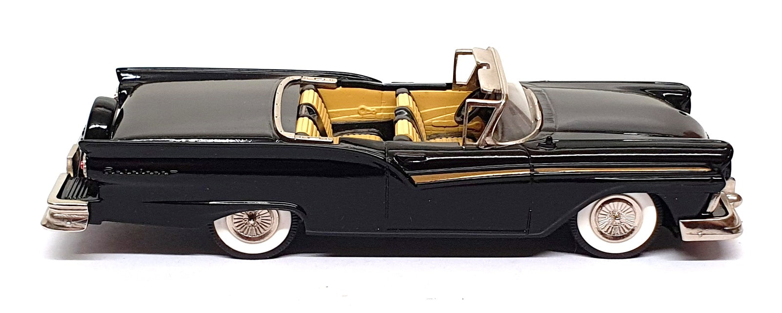 Brooklin Models 1/43 Scale BRK35A - 1957 Ford Skyliner Convertible - Black