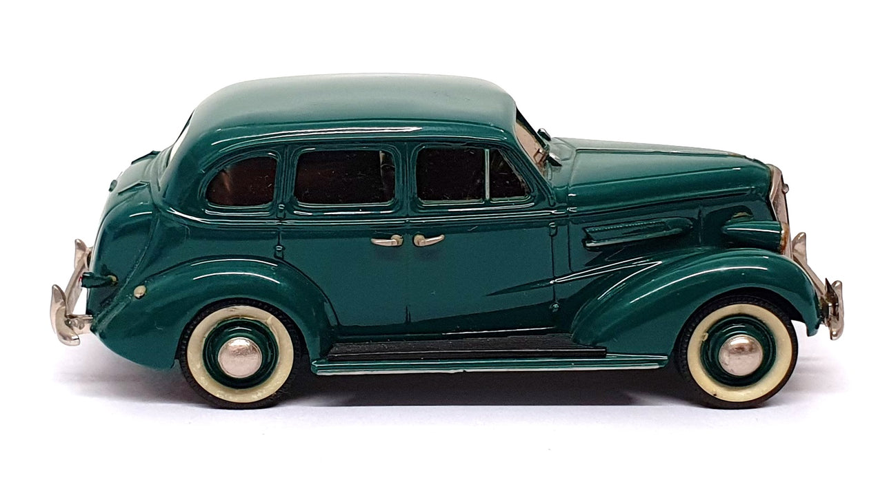 Madison Models 1/43 Scale Nr. 7 1937 Chevrolet Master Deluxe 4D SS - Beryl Green