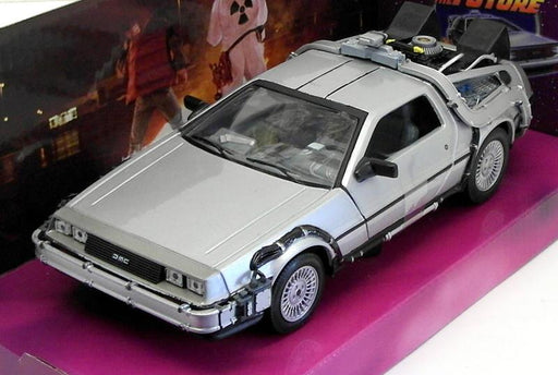 Welly 1/24 Scale 22443W Delorean Time Machine - Back To The Future