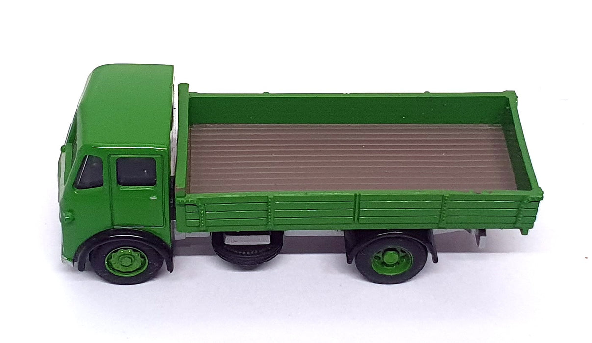 Base Toys 1/76 Scale D-13 - Leyland Box Van West Riding Parcels - Green