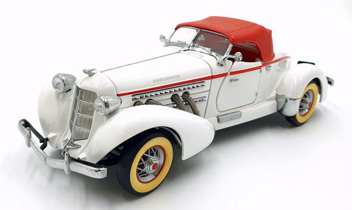 Franklin Mint 1/24 Scale B11PT92 - 1935 Auburn 851 Boattail Speedster - White