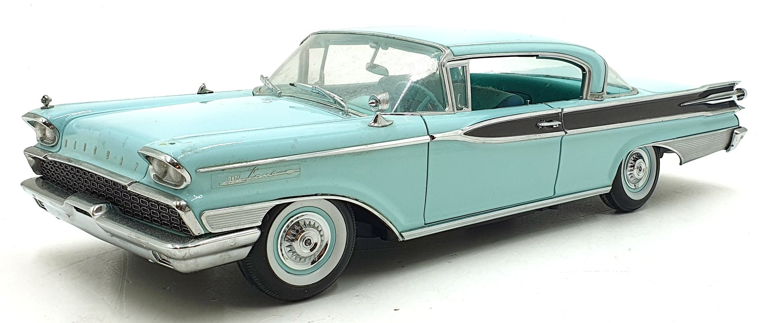 Sun Star 1/18 Diecast 5162 - 1959 Mercury Park Lane Hard Top - Cyan
