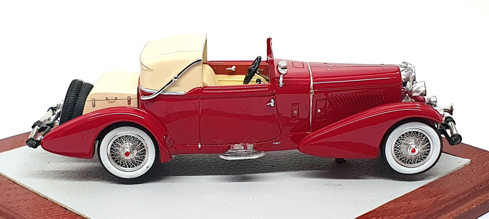 Ilario 1/43 Scale IL43050R - 1932 Duesenberg J481 Convertible - Red