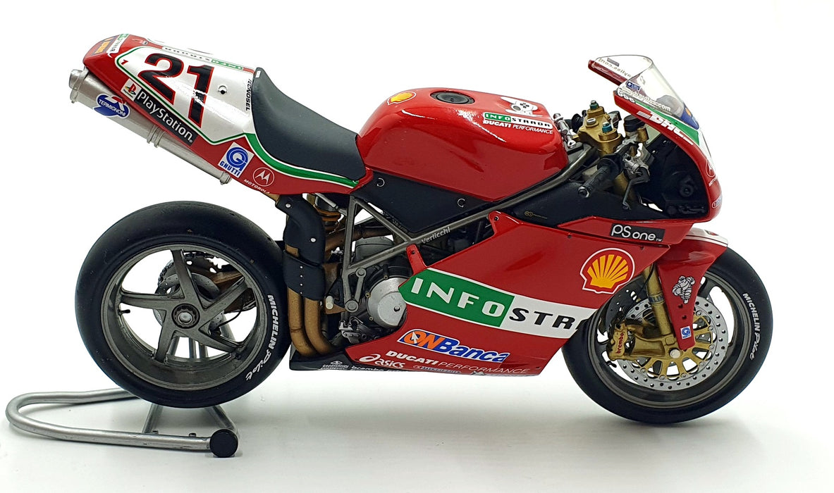 Minichamps 1/12 Scale 122 011221 - Ducati 996 R S.bike 2001 #21 Troy Bayliss