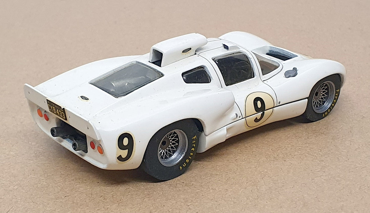 SMTS 1/43 Scale 23126M - Chaparral Race Car #9 - White