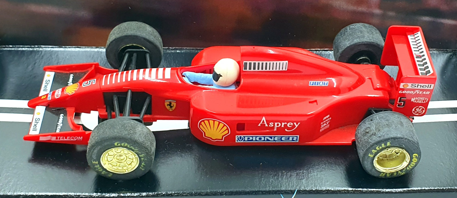 Scalextric 1/32 Scale Slotcar C410 - Ferrari 643 F1 #5 - White Helmet