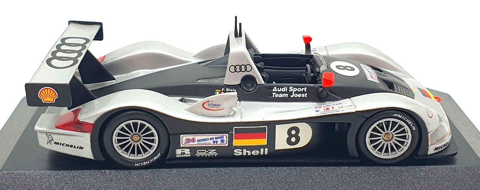 Minichamps 1/43 Scale Diecast 430 990908 - Audi R8 24h Le Mans 1999