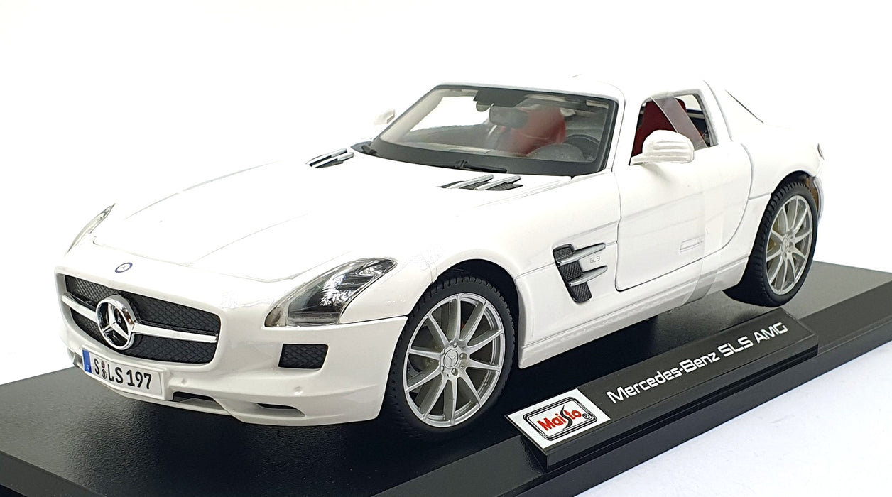 Maisto 1/18 Scale Diecast 46629 - Mercedes-Benz SL63 AMG - White with Black Base