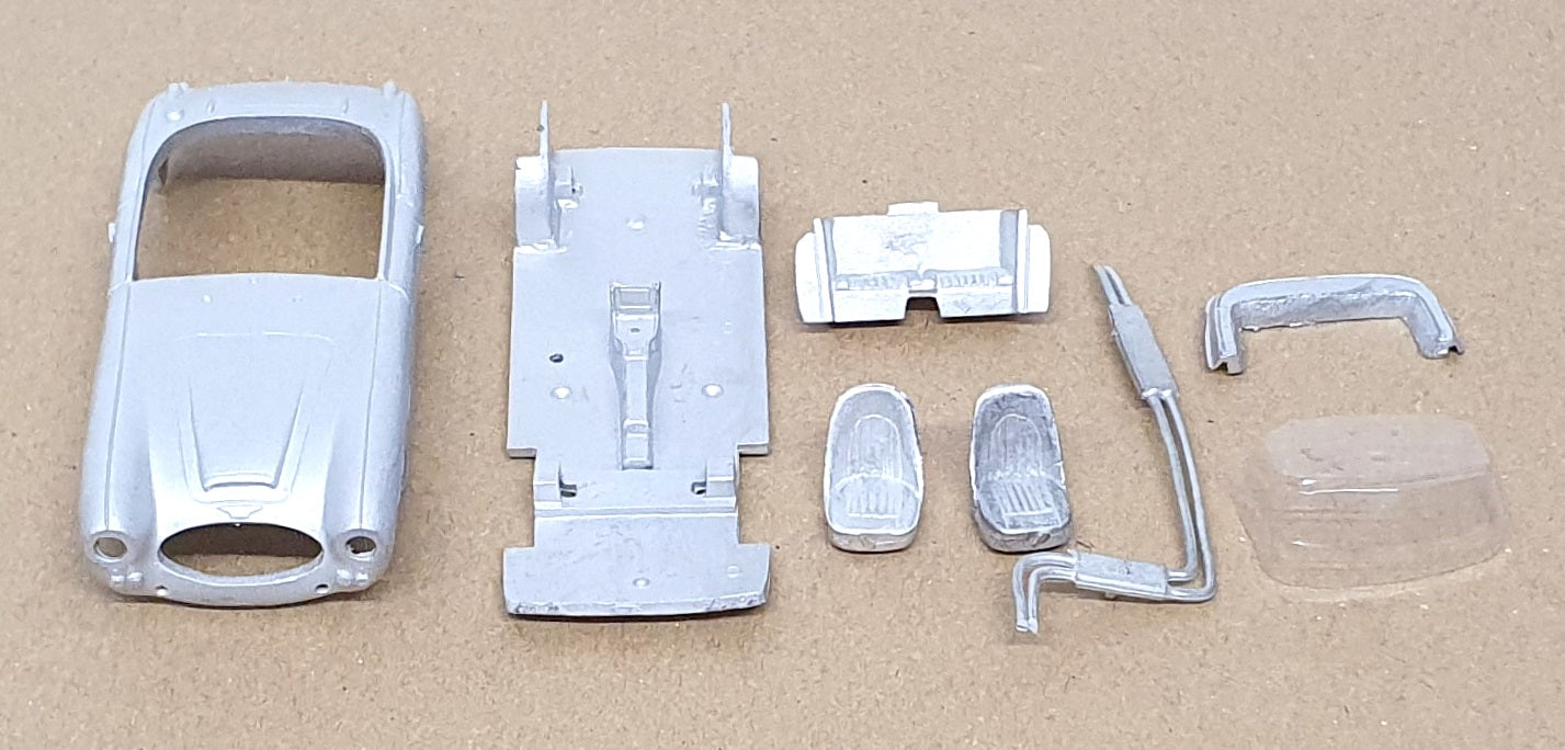 K&R Replicas 1/43 Scale Unbuilt Kit KRI - 1967 Austin Healey 3000 MK III