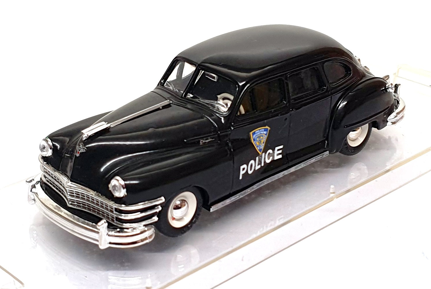 Vitesse 1/43 Scale 372 - 1947 Chrysler Windsor New York City Police - Black