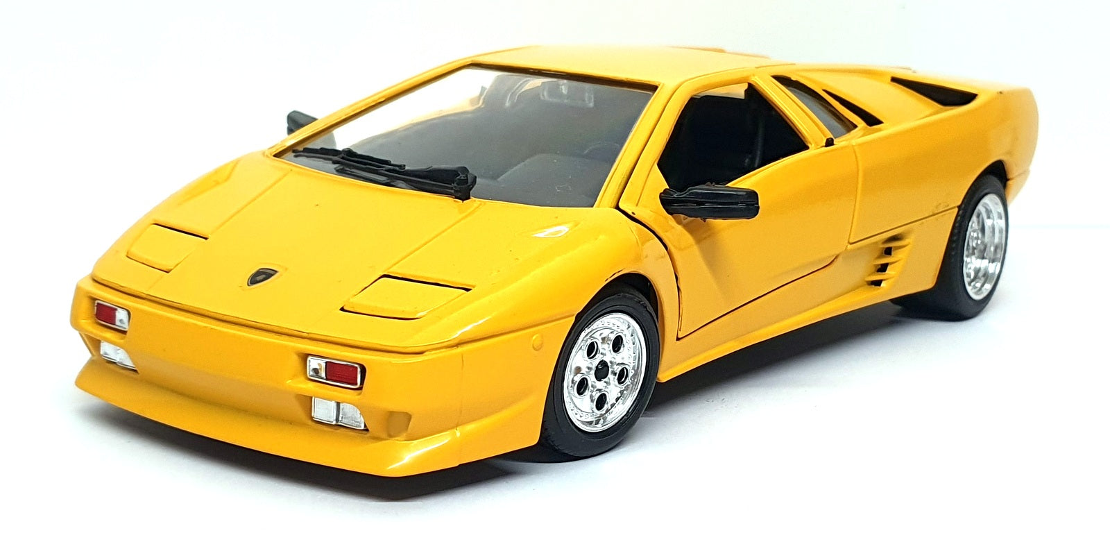 Polistil 1/16 Scale Diecast 058373 - Lamborghini Diablo - Yellow