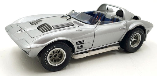 Exoto 1/18 Scale Diecast DC71223A - Chevrolet Corvette Grand Sport - Silver
