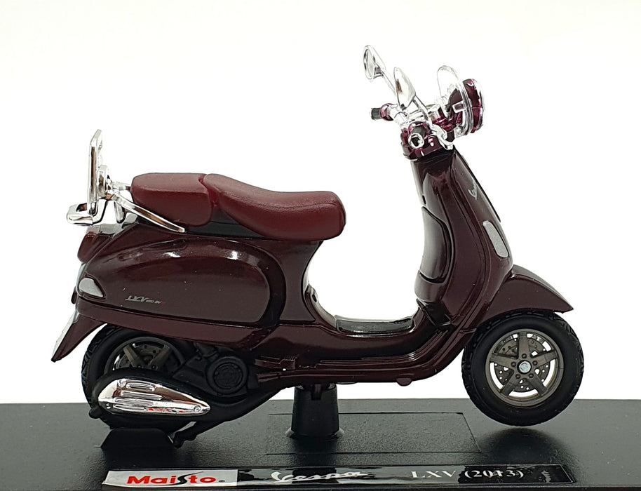 Maisto 1/18 Scale 39540 - 2013 Vespa LXV - Cherry Red